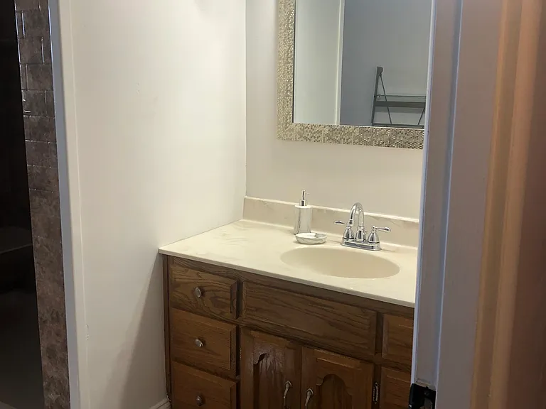 3907 Woodcrest Cir NW — Photo 18