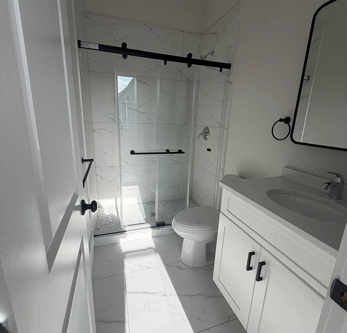 1 bed, $2,100 — Photo 2