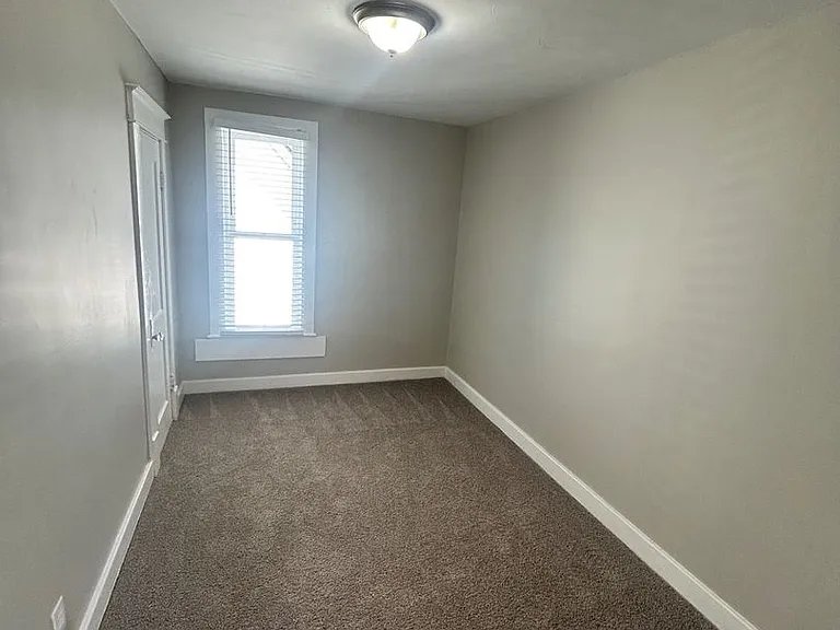1121 Jennette Avenue NW — Photo 13
