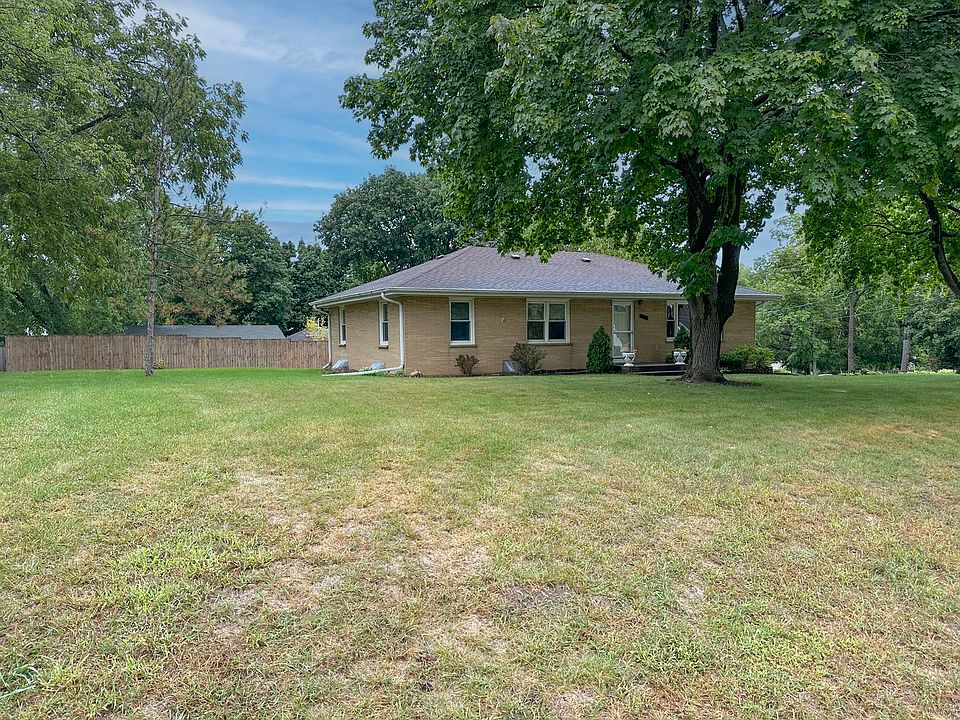 5718 South St, Richmond, IL 60071 Zillow
