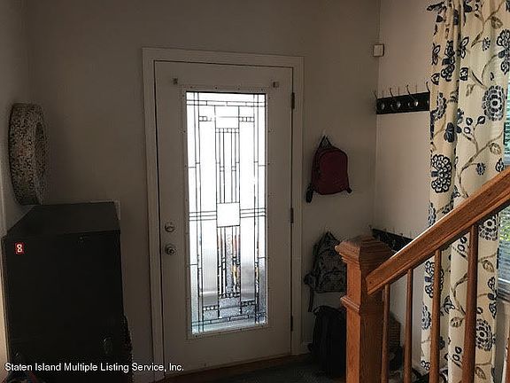 3rd image of 301 Davis Ave