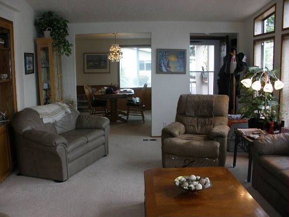 View Looking @ Dining