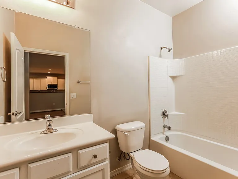 8237 W Kittiwake Ln — Photo 15