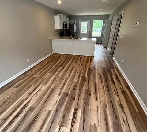 4th image of 107 Alexander Ln #B