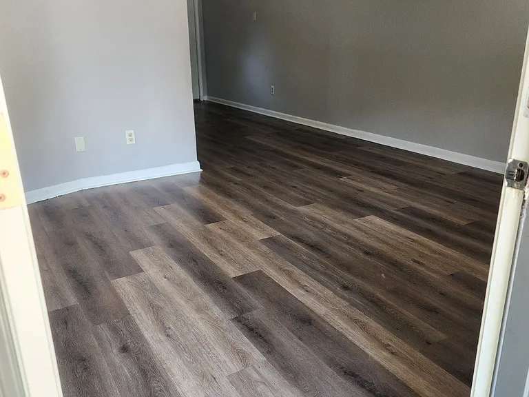 705 26th St #1/2 — Photo 3
