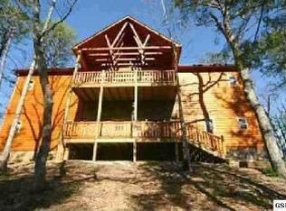 4729 Riversong Ridge Way, Pigeon Forge, TN 37876