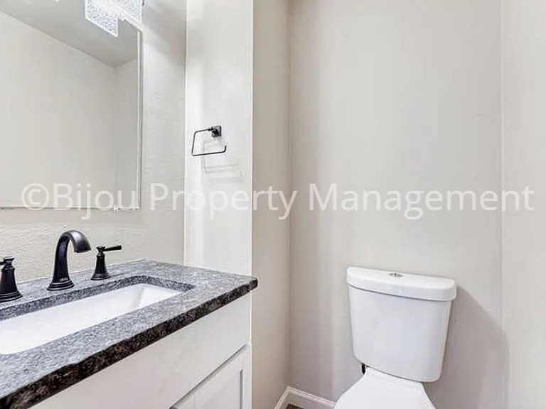 3066 Starlight Cir — Photo 13