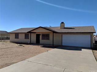 10580 Navajo Rd, Apple Valley, CA 92308