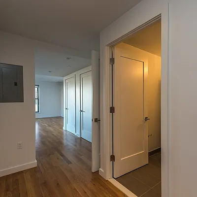 Rented by Nooklyn NYC LLC | media 52