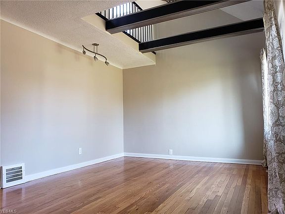 5th image of 6870 Orchard Blvd