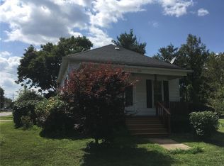 729 S Jackson St, Litchfield, IL 62056
