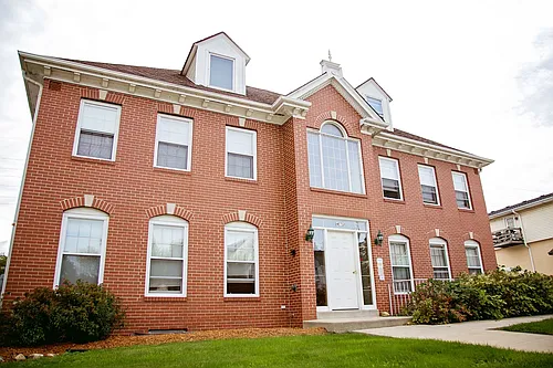 465-473 W Grand Ave Photo 1