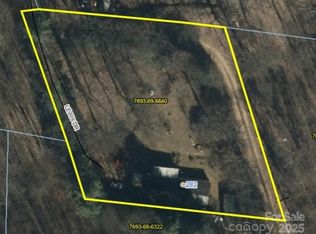 282 Lewis Dr, Waynesville, NC 28786