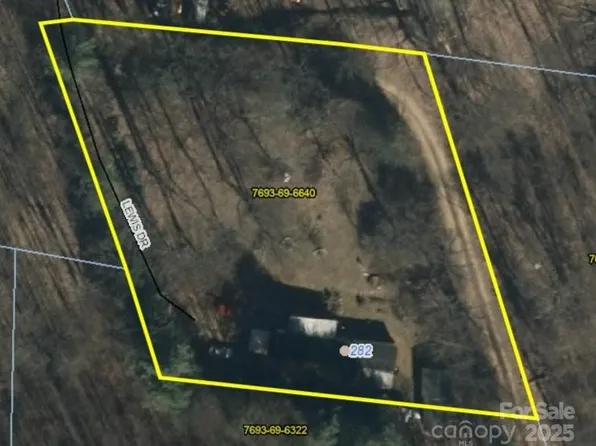 282 Lewis Dr, Waynesville, NC 28786