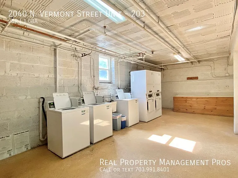 2040 N Vermont St #203 — Photo 16