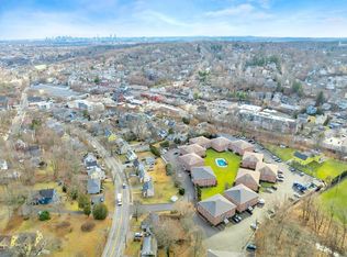 7 Colonial Village Dr APT 2, Arlington, MA 02474