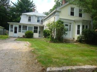 35 Maple St, Hope Valley, RI 02832
