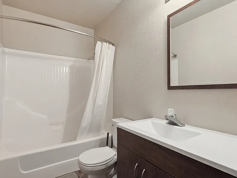 7247 NE 150th St — Photo 31