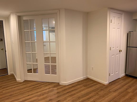 4th image of 3103 11th St NW