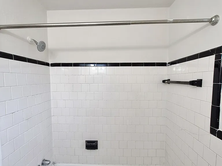 3230 W Grace St #3 — Photo 18