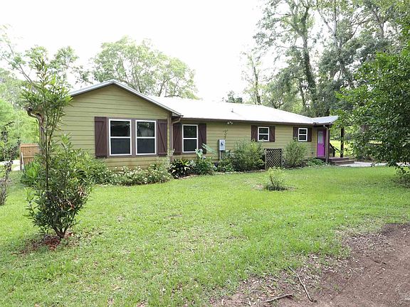 2nd image of 1381 W Roberts Rd