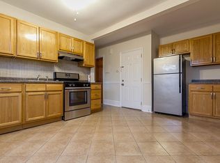 946 Broadway APT 3, Bayonne, NJ 07002