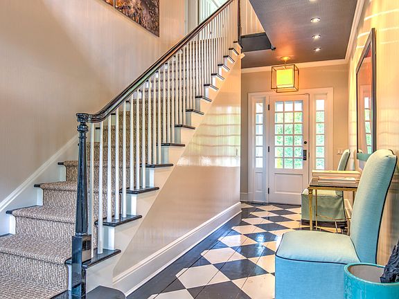 3rd image of 40 Dunemere Ln