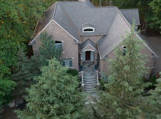 21480 Lujon Ct, Northville, MI 48167
