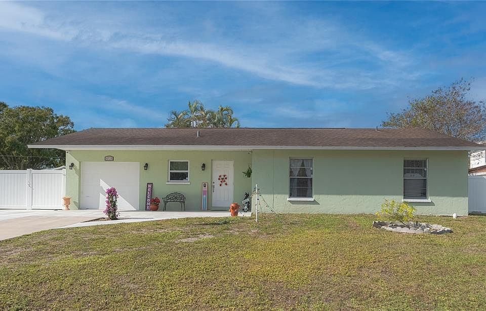 1st image of 4719 CAPRI AVENUE