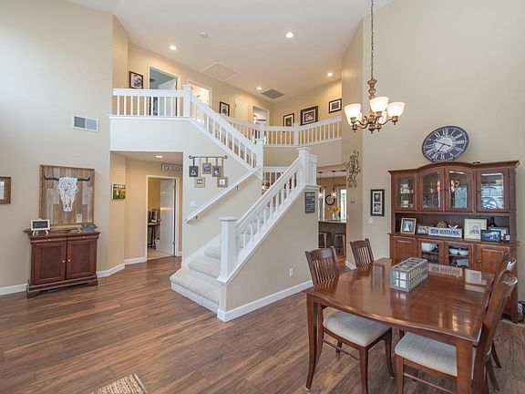 2nd image of 1722 Stone Creek Dr