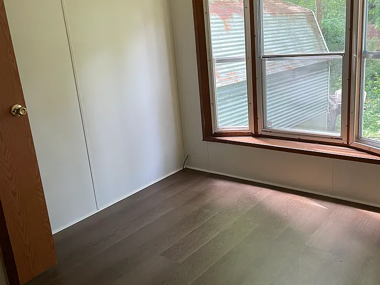 138 Anna Rd — Photo 9