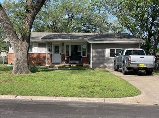 2013 Cron St, Augusta, KS 67010