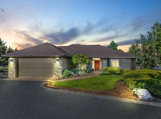 8055 Silver Falls Dr, Redmond, OR 97756