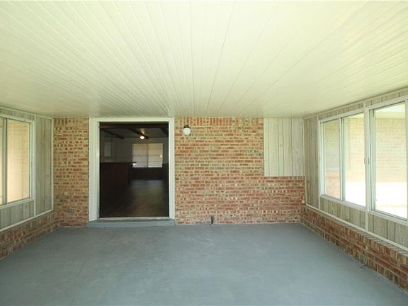 4th image of 4710 NW 20th St