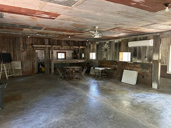 4th image of 328 Starling Dr