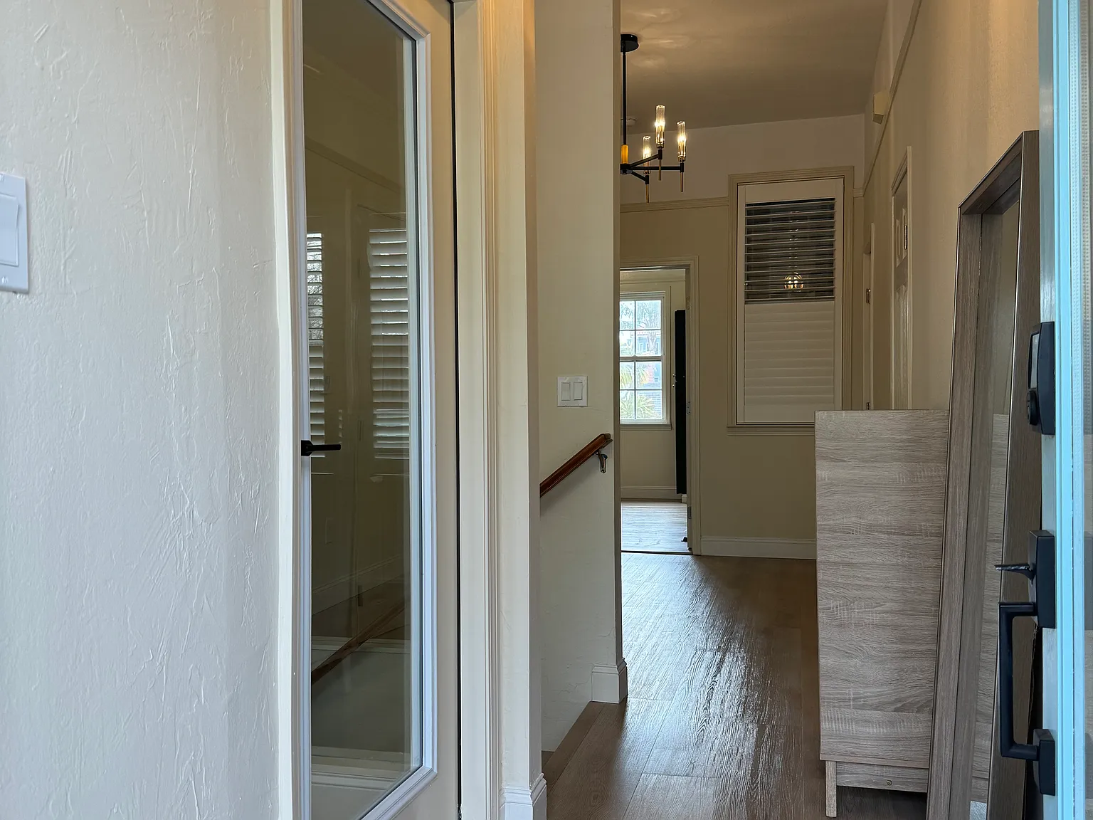 2 bed, 920 sqft, $1,950 — Photo 3