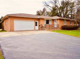 6829 Powers Rd, Orchard Park, NY 14127