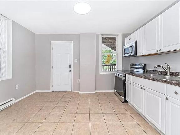 5th image of 111 Elizabeth St #6