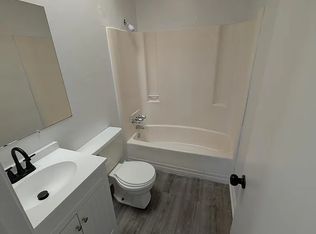 1500 Jameson Dr, Virginia Beach, VA 23464