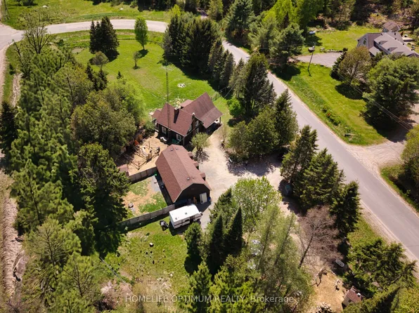 41 Allensville Rd, Huntsville, ON P0B 1M0