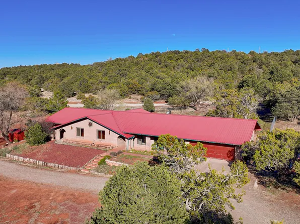 56 Hobart Rd, Tijeras, NM 87059