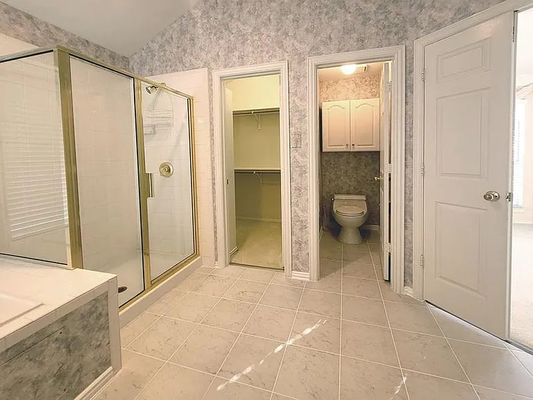 6401 Dakota Dr — Photo 22