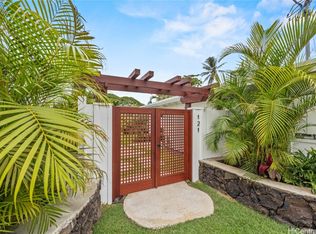 121 Kaha St, Kailua, HI 96734