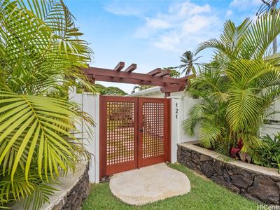 121 Kaha St, Kailua, HI, 96734