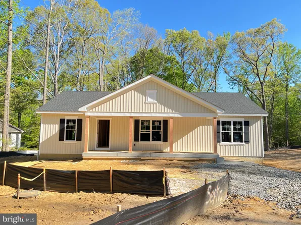 8387 Independence Cir, King George, VA 22485