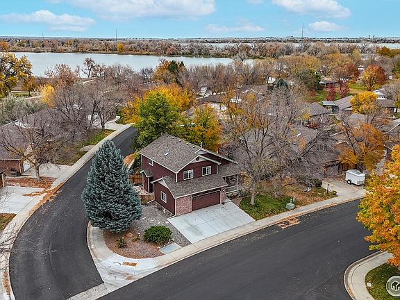 2nd image of 1865 Park Dr