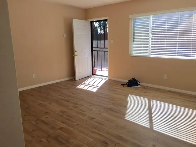 4352 Texas St #8 — Photo 10