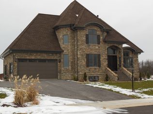 60 Shamrock Ln, New Oxford, PA 17350