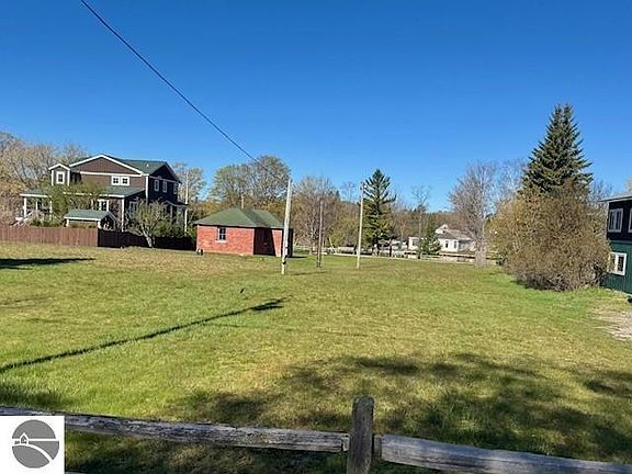 3rd image of LOT 5 S Grand Ave