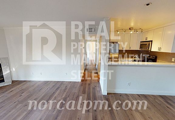 5th image of 1019 Dornajo Way APT 135
